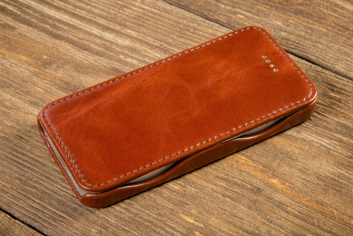 moVear flipSide C+ Leather Case for Apple iPhone SE / 5s / 5 | Vintage, Brown