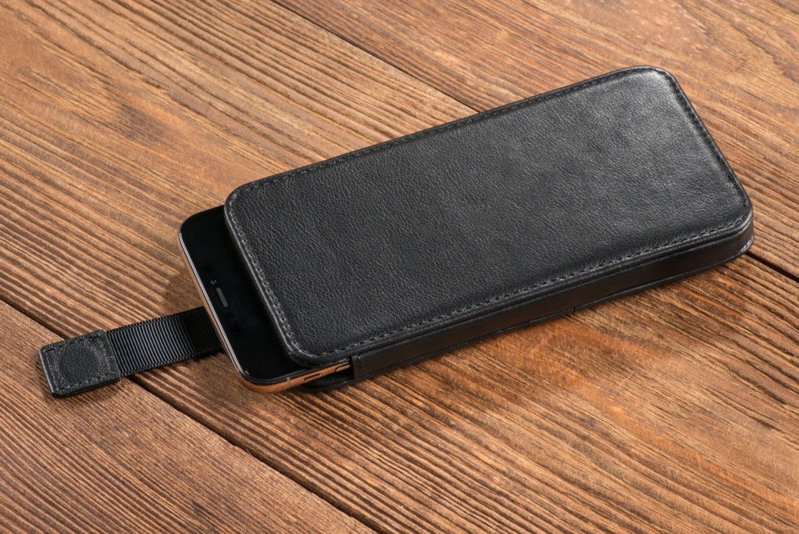moVear pocketCase C+ Slide in leather Bag Pouch for Samsung rozmiar M (ok 148 x 71 x 8mm) | Nappa leather (Black)